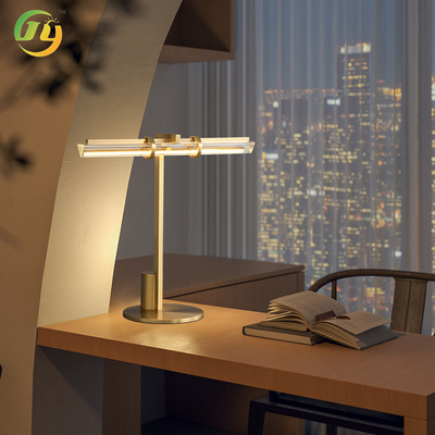 JYLIGHTING Lampe de table LED moderne nordique simple de luxe verre de cuivre pour chambre à coucher hôtel salon studio canapé éclairage d'angle
