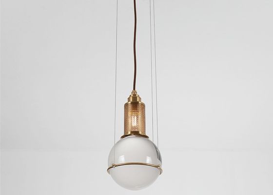 Lumière pendante moderne principale simple en verre du lustre 10cm de fer de boule claire de couleur