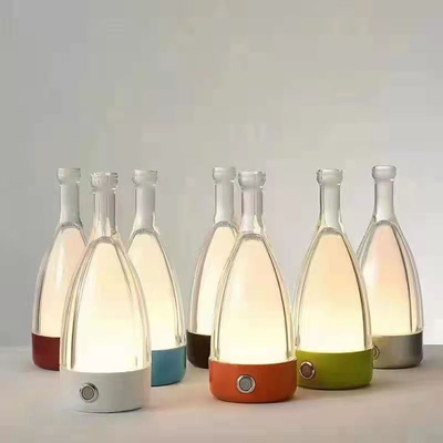 Forme ivre faite sur commande de bouteille d'hôtel de chevet de table de couleur moderne multifonctionnelle de la lampe trois