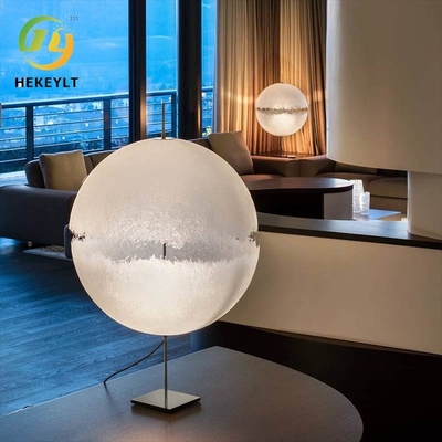 Modèle créatif simple nordique Room Light de salon d'Art Spherical Modern Floor Light