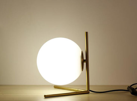 lampes en verre de 60W Max Ball Lampshape Dia 18cm Nightstand pour la chambre à coucher