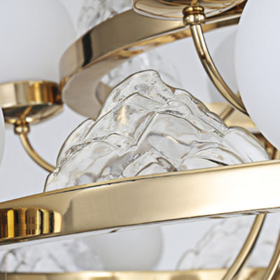 Le pendant accrochant moderne en verre blanc comme le lait d'or de fer allume la source lumineuse G9